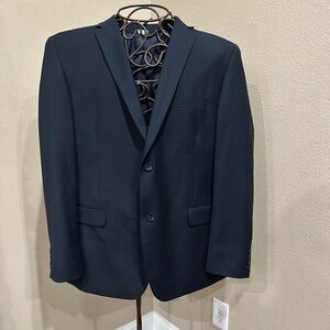Men’s Caravelli slim navy suit jacket/coat.  EUC.